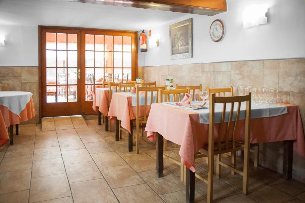 Hostal Montserrat Tona Ruang foto